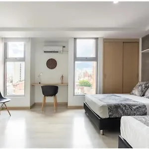 Beautiful & Comfortable In Laureles Medellín